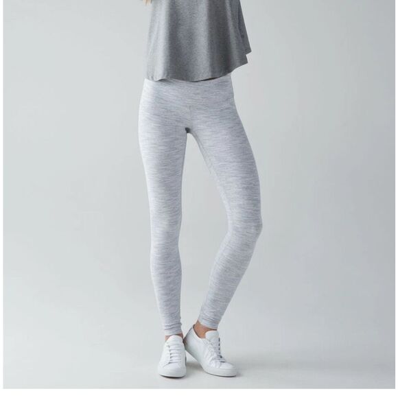 Lululemon Wunder Under Full-On Luxtreme Size 6 - Picture 1 of 7